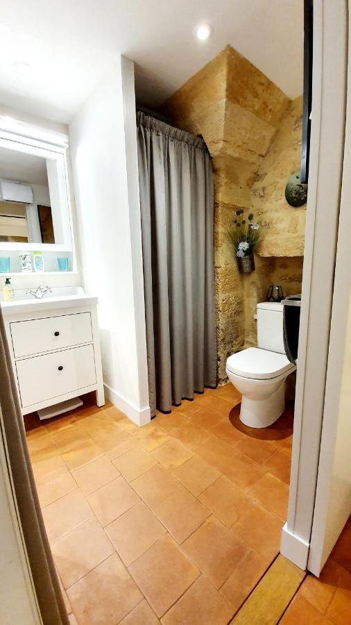 Appartement Dans Hotel De Flaux Uzès Kültér fotó